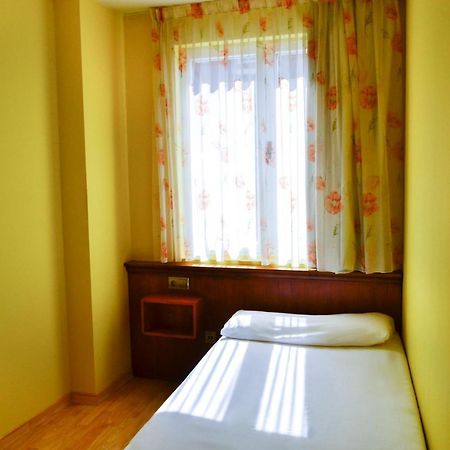 Alda Via De La Plata Rooms La Bañeza Екстериор снимка